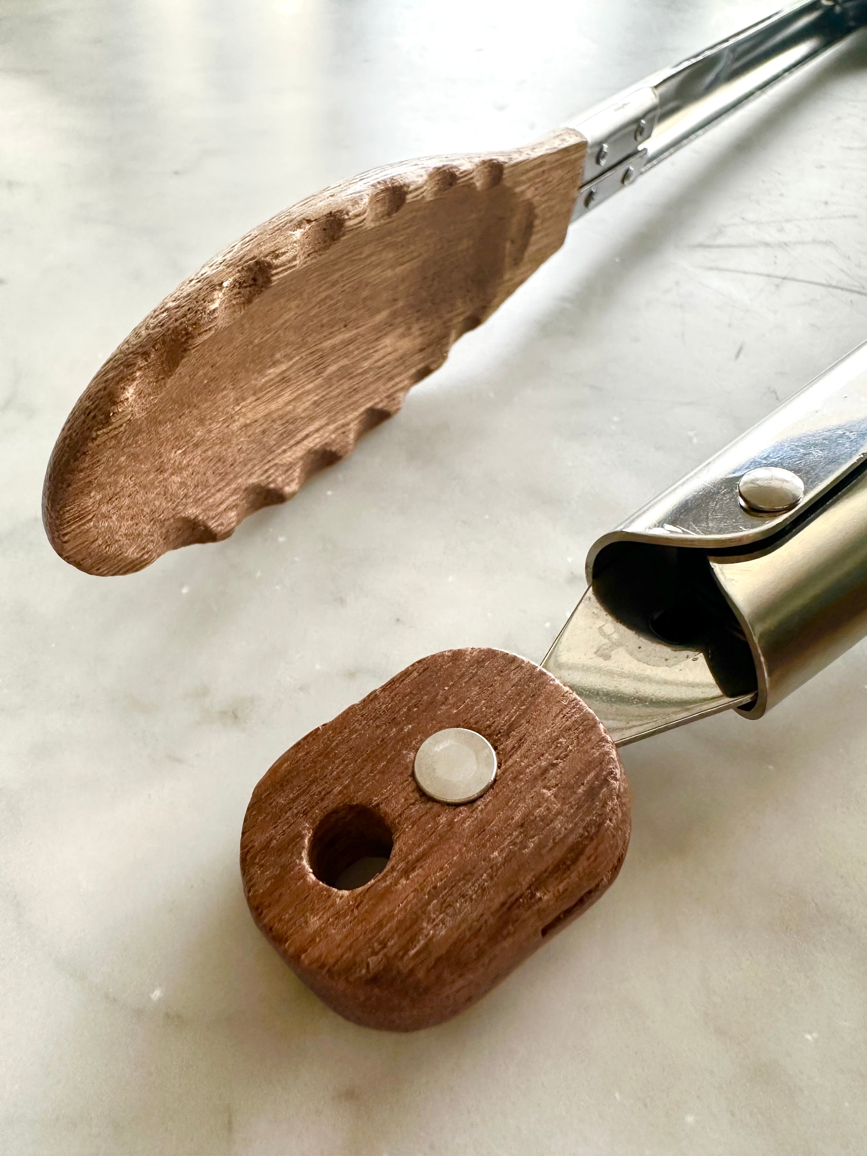 Acacia Wood Tongs, Set of 2 Busa Designs