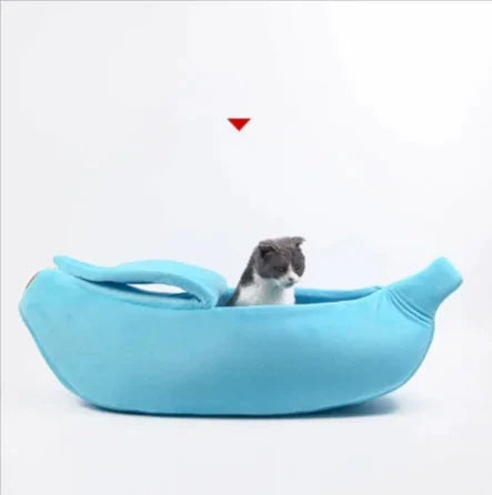 Banana Pet Bed – Cozy Sleeping Bag for Cats & Dogs Trendverse Market
