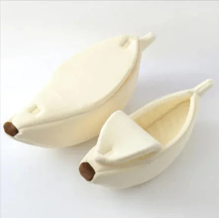 Banana Pet Bed – Cozy Sleeping Bag for Cats & Dogs Trendverse Market